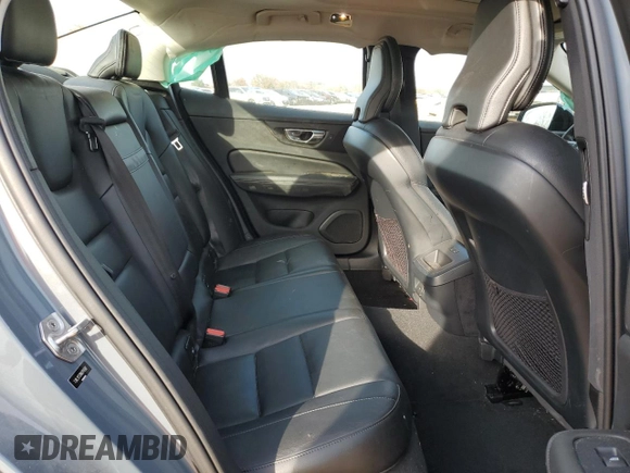 2022 Volvo S60 Momentum with VIN 7JRL12TZ8NG174592, listed as a Copart auction lot 82932374 with 84,242 mi miles and Salvage Title. Bid and sale history available at carsss.com. Image 10.