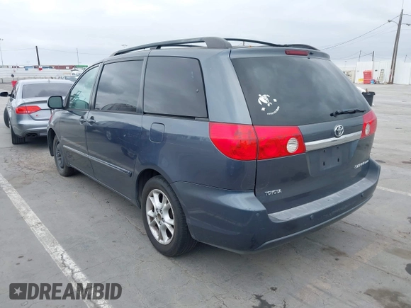 2006 Toyota Sienna XLE with VIN 5TDZA22C86S449617, listed as a IAAI auction lot 42204609 with 189,879 mi miles. Bid and sale history available at carsss.com. Image 3.