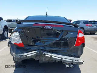 2010 Ford Fusion SE с VIN 3FAHP0HA2AR234711, выставлен на аукционе IAAI как лот 42616491 с пробегом 180 660 миль миль и . История ставок и продаж доступна на DreamBid. Изображение 17.