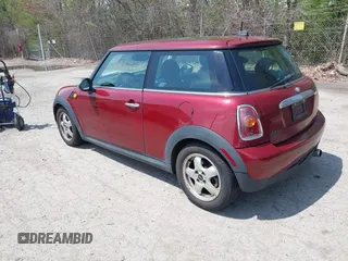 2008 MINI Hardtop with VIN WMWMF33508TU65961, listed as a IAAI auction lot 42156834 with 175,183 mi miles and . Bid and sale history available at DreamBid. Image 3.