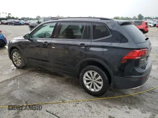 2019 Volkswagen Tiguan S z VIN 3VV0B7AX3KM046633, wystawiony jako Copart lot #57312875 z przebiegiem 134 207 mil mil oraz Szkoda całkowita • Salvage title. Historia ofert i sprzedaży dostępna na DreamBid. Obrazek 2.