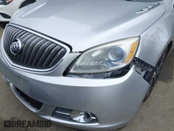 2017 Buick Verano Sport Touring with VIN 1G4PR5SK0H4121255, listed as a IAAI auction lot 42078613 with 137,029 mi miles. Bid and sale history available at carsss.com. Image 6.