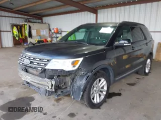 2017 Ford Explorer XLT with VIN 1FM5K7D80HGD04842, listed as a IAAI auction lot 41911091 with 90,680 mi miles and . Bid and sale history available at carsss.com. Image 6.