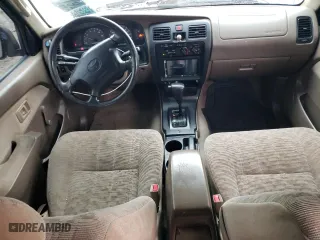 2000 Toyota 4Runner with VIN JT3GM84RXY0056635, listed as a Copart auction lot 43982165 with 183,534 mi miles and Salvage Title. Bid and sale history available at carsss.com. Image 8.