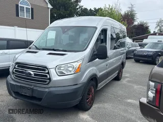 2017 Ford Transit z VIN 1FMZK1CG6HKA18059, wystawiony jako Copart lot #59103305 z przebiegiem 160 829 mil mil oraz Tytuł czysty. Historia ofert i sprzedaży dostępna na DreamBid. Obrazek 2.