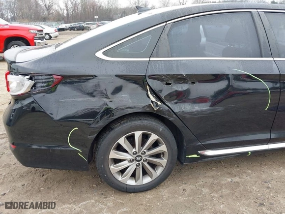 2015 Hyundai Sonata 2.4L Sport with VIN 5NPE34AF7FH074244, listed as a IAAI auction lot 41063318 with 111,227 mi miles. Bid and sale history available at carsss.com. Image 17.