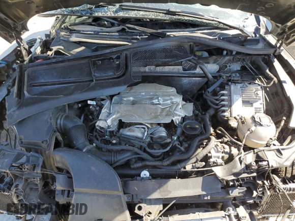 2019 Audi SQ5 Premium Plus z VIN WA1B4AFY3K2047735, wystawiony jako Copart lot #52304265 z przebiegiem Nie podano mil oraz Szkoda całkowita • Salvage title. Historia ofert i sprzedaży dostępna na DreamBid. Obrazek 12.