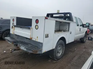 2013 Ford F-350 XL with VIN 1FT8X3B64DEB77676, listed as a Copart auction lot 48233475 with 205,292 mi miles and Clean title. Bid and sale history available at DreamBid. Image 3.