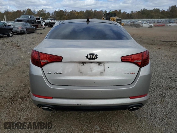 2013 Kia Optima EX с VIN 5XXGN4A71DG231996, выставлен на аукционе Copart как лот 75771594 с пробегом 135 278 миль миль и Списание • Salvage title. История ставок и продаж доступна на DreamBid. Изображение 6.