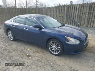 2010 Nissan Maxima SV z VIN 1N4AA5APXAC830310, wystawiony jako IAAI lot #41822376 z przebiegiem 156 873 mil mil oraz . Historia ofert i sprzedaży dostępna na DreamBid. Obrazek 1.