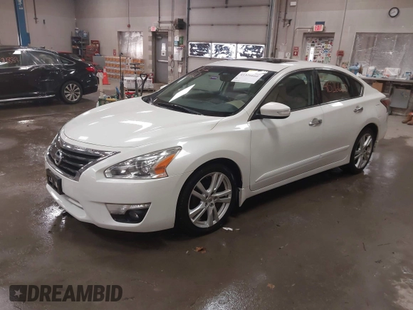 2015 Nissan Altima SL with VIN 1N4BL3AP3FC144071, listed as a IAAI auction lot 41526660 with 204,142 mi miles and . Bid and sale history available at carsss.com. Image 17.