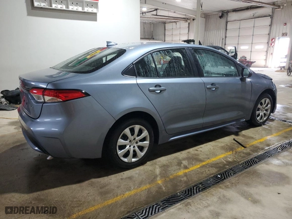 2021 Toyota Corolla LE with VIN 5YFEPMAE4MP237850, listed as a Copart auction lot 51125575 with 24,834 mi miles and Salvage Title. Bid and sale history available at carsss.com. Image 3.