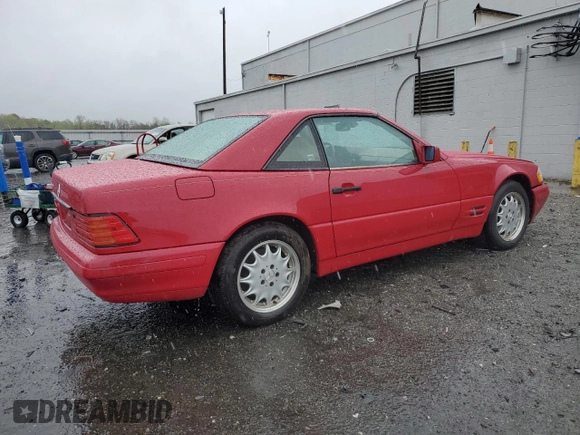 1998 Mercedes-Benz SL 500 with VIN WDBFA67F1WF160719, listed as a Copart auction lot 52823645 with 101,697 mi miles and Clean title. Bid and sale history available at DreamBid. Image 3.