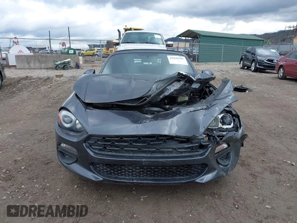 2017 FIAT 124 Spider Lusso z VIN JC1NFAEK7H0106877, wystawiony jako IAAI lot #42049505 z przebiegiem 54 487 mil mil oraz . Historia ofert i sprzedaży dostępna na DreamBid. Obrazek 13.