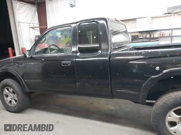1999 Toyota Tacoma PreRunner with VIN 4TASM92N5XZ544392, listed as a IAAI auction lot 42597643 with 323,364 mi miles and . Bid and sale history available at DreamBid. Image 14.