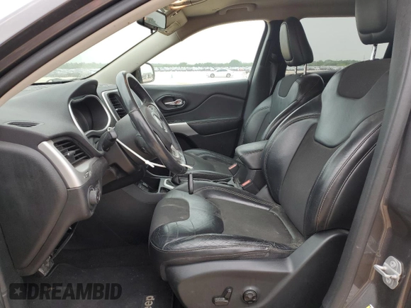 2018 Jeep Cherokee Latitude Plus с VIN 1C4PJLLB6JD537900, выставлен на аукционе Copart как лот 54627545 с пробегом 162 758 миль миль и Чистый • Clean title. История ставок и продаж доступна на DreamBid. Изображение 7.