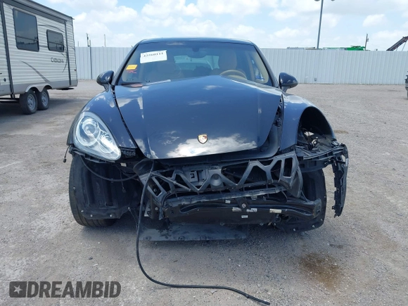 2013 Porsche Cayenne с VIN WP1AA2A23DLA13020, выставлен на аукционе IAAI как лот 42560111 с пробегом 113 984 миль миль и . История ставок и продаж доступна на DreamBid. Изображение 6.