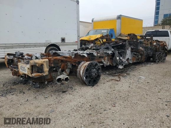 2024 Ford F-350 XL with VIN 1FT8W3BM1REE07523, listed as a Copart auction lot 48323825 with Not Provided miles and Non Repairable. Bid and sale history available at DreamBid. Image 3.