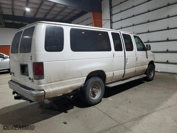 2007 Ford Econoline Wagon XL with VIN 1FBSS31L47DA97014, listed as a Copart auction lot 82583214 with 227,766 mi miles and Clean Title. Bid and sale history available at carsss.com. Image 3.