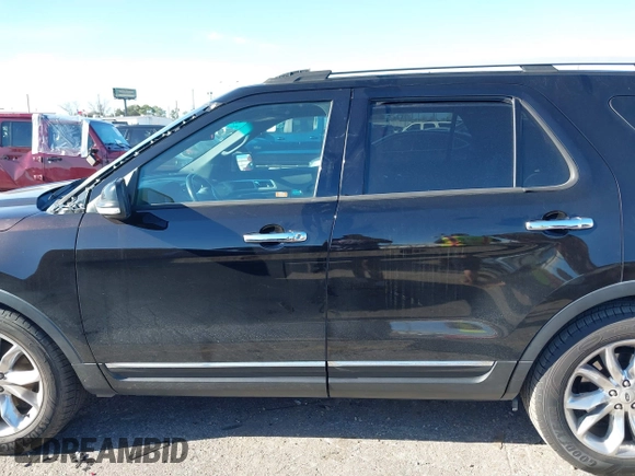 2014 Ford Explorer XLT with VIN 1FM5K7D80EGB36115, listed as a IAAI auction lot 41676275 with 124,134 mi miles. Bid and sale history available at carsss.com. Image 14.