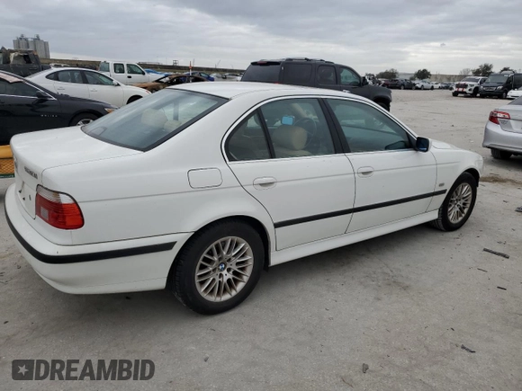 2001 BMW 5 Series 530iA with VIN WBADT63471CF05916, listed as a Copart auction lot 42752195 with 110,586 mi miles and Salvage Title. Bid and sale history available at carsss.com. Image 3.
