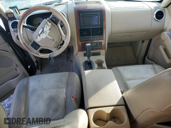2006 Ford Explorer Eddie Bauer z VIN 1FMEU74816UB52918, wystawiony jako Copart lot #43963825 z przebiegiem 135 249 mil mil oraz Szkoda całkowita • Salvage title. Historia ofert i sprzedaży dostępna na DreamBid. Obrazek 8.