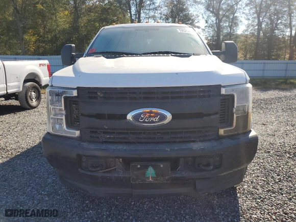 2019 Ford Super Duty F-350 SRW XL with VIN 1FT8W3B61KEE26211, listed as a Copart auction lot 74525974 with NaN miles and Salvage Title. Bid and sale history available at carsss.com. Image 5.