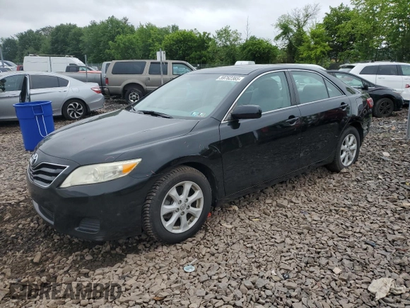 2010 Toyota Camry z VIN 4T1BF3EK8AU037547, wystawiony jako Copart lot #59762365 z przebiegiem 106 637 mil mil oraz Szkoda całkowita • Salvage title. Historia ofert i sprzedaży dostępna na DreamBid. Obrazek 1.