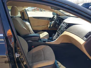 2012 Hyundai Sonata GLS with VIN 5NPEB4AC7CH411676, listed as a IAAI auction lot 41984846 with 197,647 mi miles. Bid and sale history available at carsss.com. Image 5.