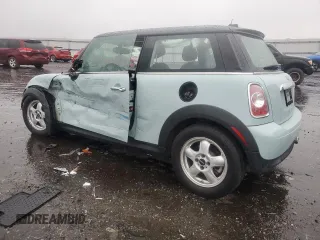 2011 MINI Hardtop with VIN WMWSU3C57BT096973, listed as a Copart auction lot 52726185 with 90,545 mi miles and Salvage title. Bid and sale history available at DreamBid. Image 2.