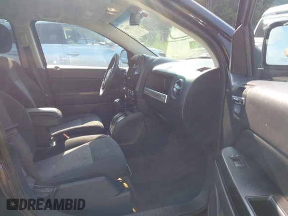 2016 Jeep Compass Sport with VIN 1C4NJDBB1GD714330, listed as a IAAI auction lot 42673895 with 127,209 mi miles and . Bid and sale history available at DreamBid. Image 5.