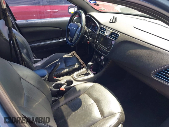 2011 Chrysler 200 Limited with VIN 1C3BC2FB4BN576012, listed as a IAAI auction lot 42066882 with 156,623 mi miles and . Bid and sale history available at DreamBid. Image 5.
