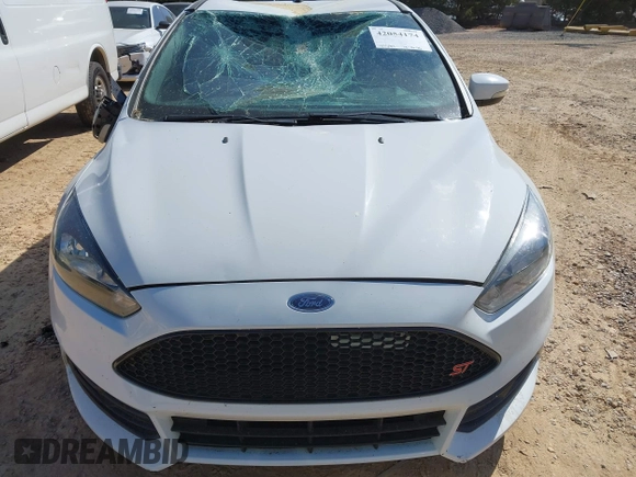 2017 Ford Focus ST with VIN 1FADP3L90HL269513, listed as a IAAI auction lot 42054174 with 77,597 mi miles and . Bid and sale history available at carsss.com. Image 12.