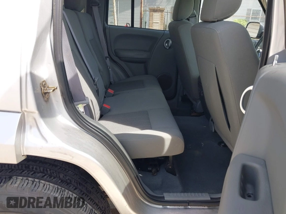 2005 Jeep Liberty Limited with VIN 1J4GL58K05W726738, listed as a IAAI auction lot 42118438 with 62,369 mi miles and . Bid and sale history available at DreamBid. Image 8.