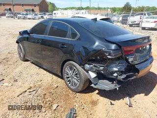 2023 Kia Forte GT-Line z VIN 3KPF54AD2PE685043, wystawiony jako IAAI lot #42041237 z przebiegiem 25 750 mil mil oraz . Historia ofert i sprzedaży dostępna na DreamBid. Obrazek 3.