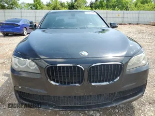 2013 BMW 7 Series 750i with VIN WBAYA8C5XDC996785, listed as a Copart auction lot 54854165 with 134,472 mi miles and Clean Title. Bid and sale history available at carsss.com. Image 5.