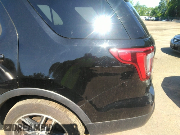 2016 Ford Explorer Sport z VIN 1FM5K8GTXGGA61478, wystawiony jako IAAI lot #42293465 z przebiegiem 220 212 mil mil oraz . Historia ofert i sprzedaży dostępna na DreamBid. Obrazek 6.