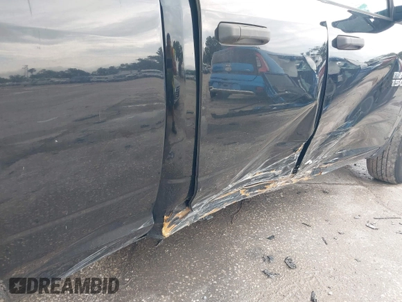 2015 Ram 1500 Tradesman with VIN 1C6RR7FM0FS543627, listed as a IAAI auction lot 42434981 with 112,913 mi miles and . Bid and sale history available at DreamBid. Image 17.
