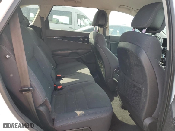 2016 Kia Sorento LX with VIN 5XYPG4A51GG020791, listed as a Copart auction lot 51502355 with 141,366 mi miles and Clean Title. Bid and sale history available at carsss.com. Image 11.