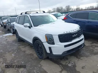 2022 Kia Telluride SX z VIN 5XYP5DHC8NG211793, wystawiony jako IAAI lot #41592122 z przebiegiem 48 791 mil mil oraz . Historia ofert i sprzedaży dostępna na DreamBid. Obrazek 1.
