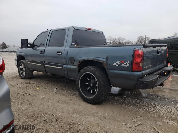 2006 Chevrolet Silverado 1500 LS with VIN 2GCEK13VX61352920, listed as a Copart auction lot 44440435 with 201,393 mi miles and Salvage Title. Bid and sale history available at carsss.com. Image 2.