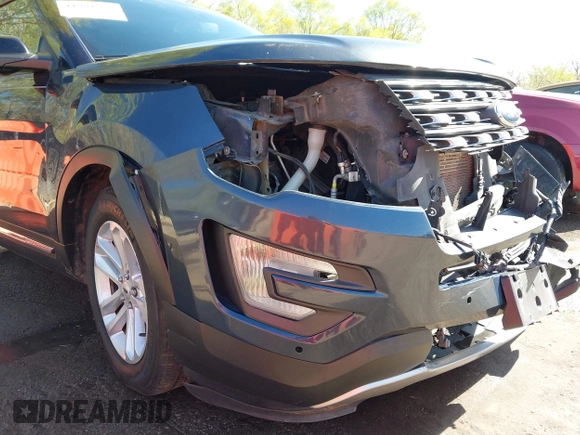 2017 Ford Explorer XLT with VIN 1FM5K7D84HGC76141, listed as a IAAI auction lot 41991832 with 143,504 mi miles and . Bid and sale history available at carsss.com. Image 20.