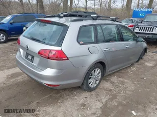 2016 Volkswagen Golf SportWagen TSI S with VIN 3VWC17AU1GM513198, listed as a IAAI auction lot 41229364 with 88,268 mi miles. Bid and sale history available at carsss.com. Image 4.