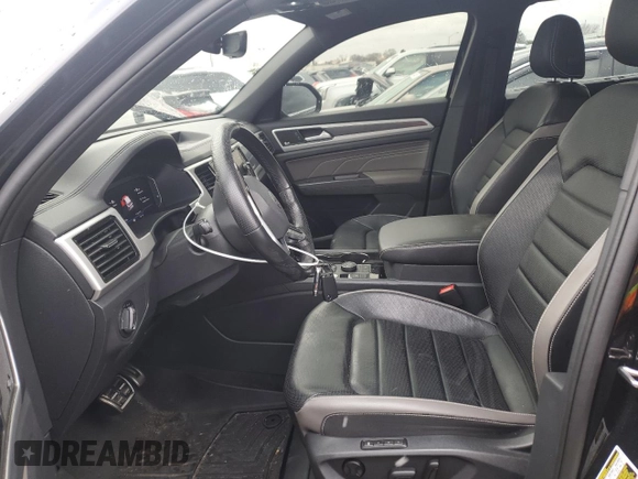2021 Volkswagen Atlas SEL Premium R-Line with VIN 1V2FE2CA9MC232921, listed as a Copart auction lot 83993304 with 48,077 mi miles and Salvage title. Bid and sale history available at DreamBid. Image 7.
