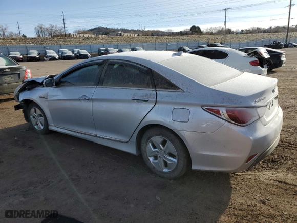 2012 Hyundai Sonata Hybrid with VIN KMHEC4A40CA033709, listed as a Copart auction lot 49738935 with 0 mi miles and Salvage Title. Bid and sale history available at carsss.com. Image 2.