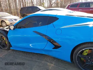 2020 Chevrolet Corvette 2LT z VIN 1G1Y72D44L5117409, wystawiony jako IAAI lot #41913012 z przebiegiem 64 027 mil mil oraz . Historia ofert i sprzedaży dostępna na DreamBid. Obrazek 15.