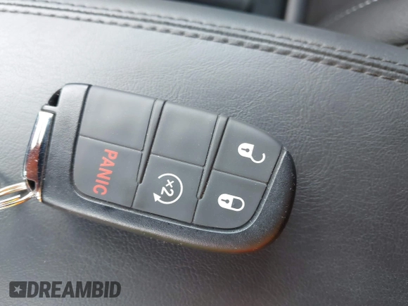 2025 Jeep Compass Limited with VIN 3C4NJDCNXST549907, listed as a IAAI auction lot 42186779 with 1,406 mi miles and . Bid and sale history available at DreamBid. Image 11.