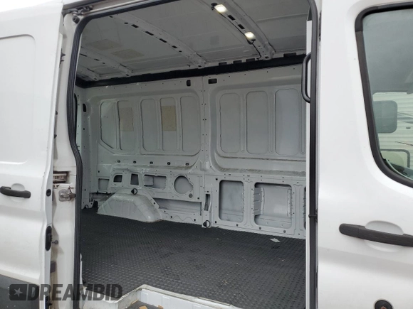 2018 Ford Transit with VIN 1FTYR2CM2JKB34520, listed as a Copart auction lot 89139775 with 129,020 mi miles and Salvage Title. Bid and sale history available at carsss.com. Image 12.
