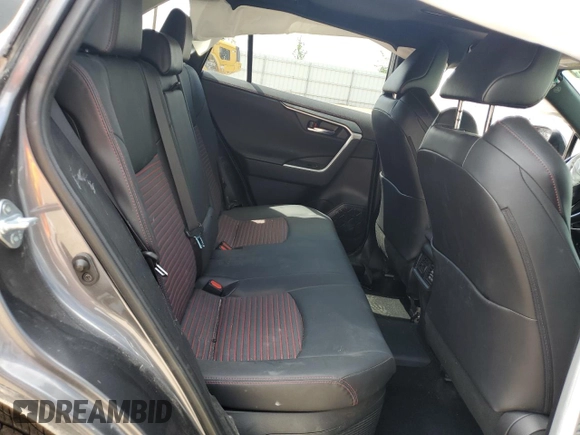 2022 Toyota RAV4 XSE with VIN JTMEB3FV4ND076096, listed as a Copart auction lot 58802695 with 141,543 mi miles and Salvage title. Bid and sale history available at DreamBid. Image 11.