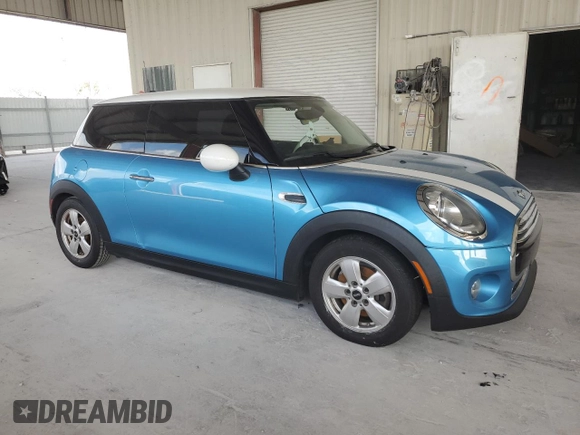 2018 MINI Hardtop Cooper with VIN WMWXP5C58J2H29304, listed as a Copart auction lot 51741865 with 45,881 mi miles and Salvage title. Bid and sale history available at DreamBid. Image 4.